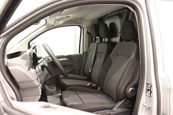 Volkswagen Transporter 6 of 15
