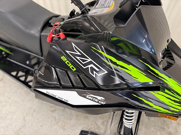 Arctic Cat ZR 200 ES 5 of 5