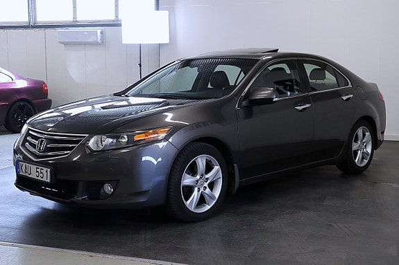 Honda Accord 2 of 5