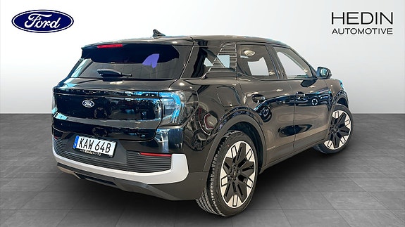 Ford Explorer 2 of 5