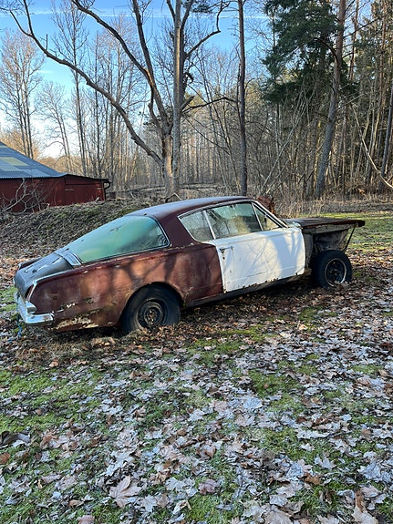 Plymouth Barracuda 11 of 14