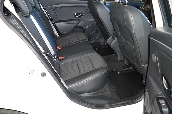 Renault Megane 18 of 21