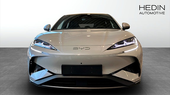 BYD Sealion 7 8 of 14