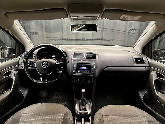 Volkswagen Polo 20 of 23