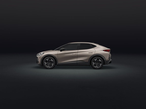 Cupra Tavascan 2 of 5