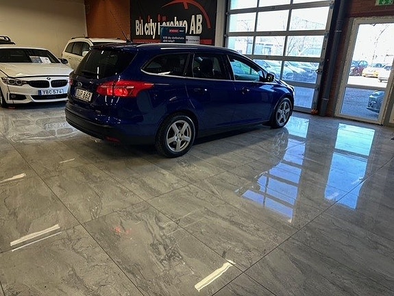 Ford Focus 5 of 21