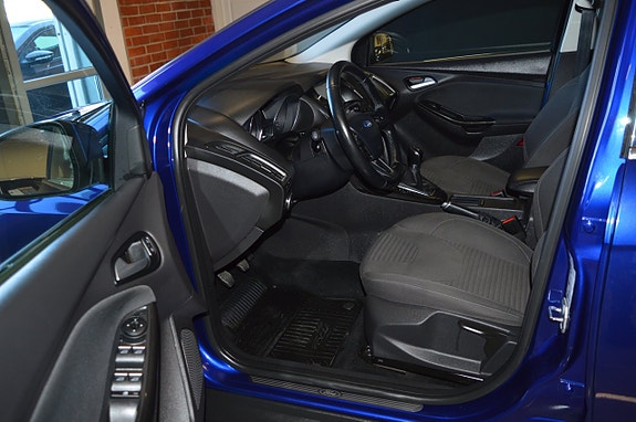 Ford Focus 16 of 21