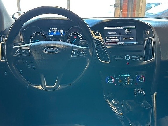 Ford Focus 11 of 21