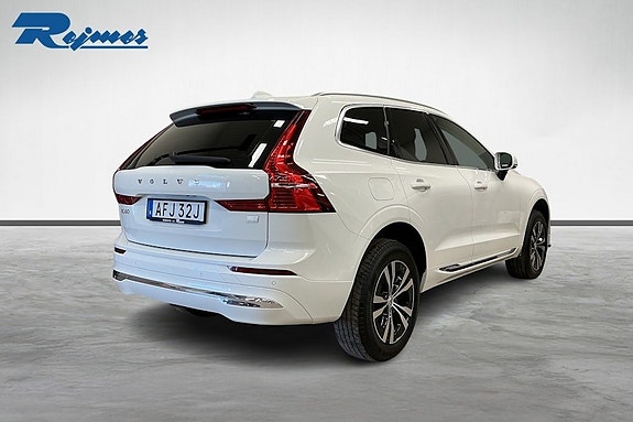 Volvo XC60 16 of 17
