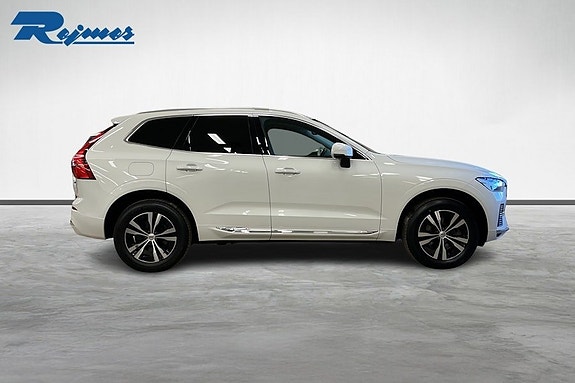 Volvo XC60 15 of 17