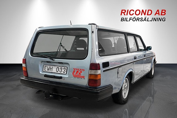 Volvo 245 5 of 28