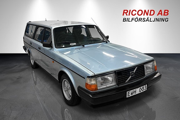 Volvo 245 11 of 28