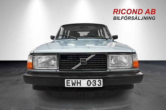 Volvo 245 10 of 28
