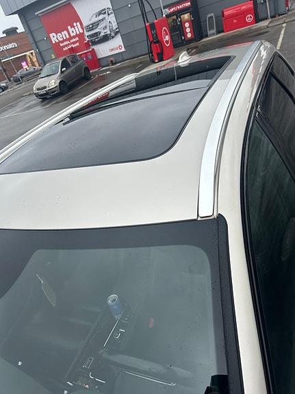 Volvo V90 Cross Country 4 of 5