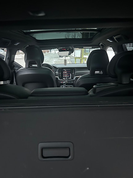 Volvo V90 Cross Country 3 of 5