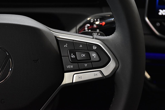 Volkswagen Tiguan 12 of 27