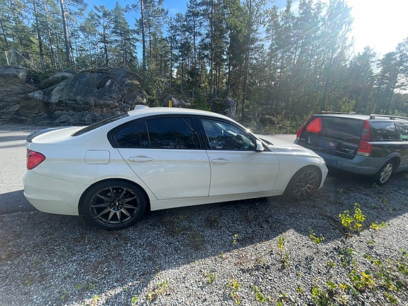 BMW 318d 5 of 6
