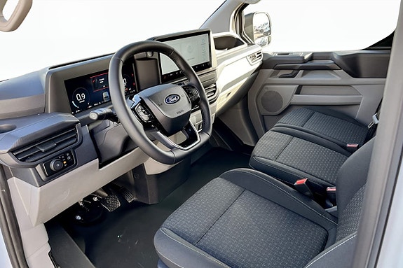 Ford Transit Custom 5 of 8