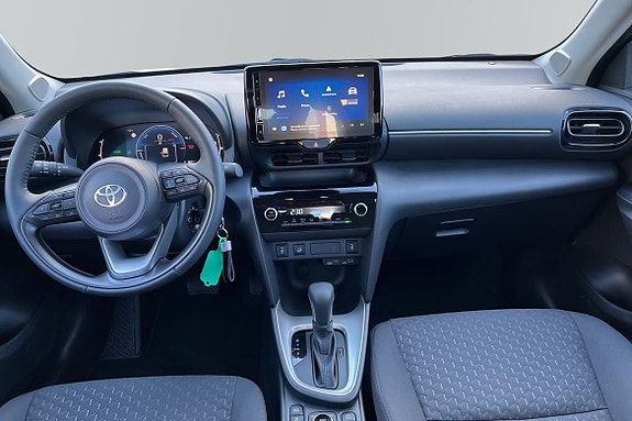 Toyota Yaris Cross 8 of 21