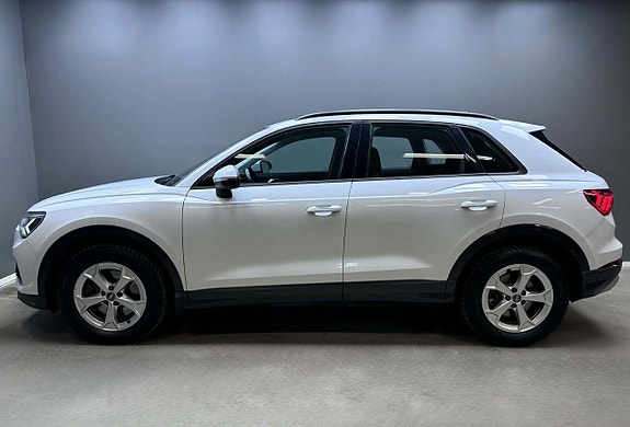 Audi Q3 4 of 5