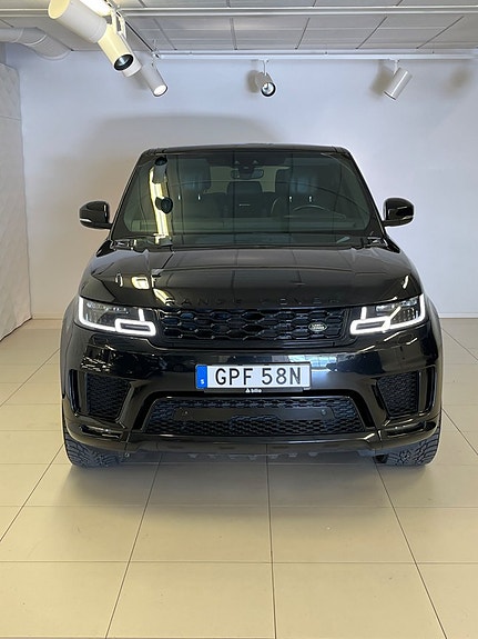 Land Rover Range Rover Sport 3 of 5