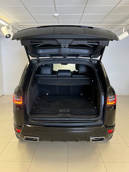 Land Rover Range Rover Sport 4 of 5