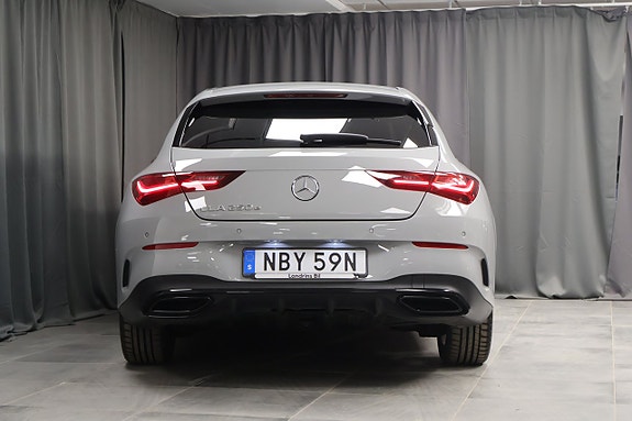 Mercedes-Benz CLA250 e 4 of 5