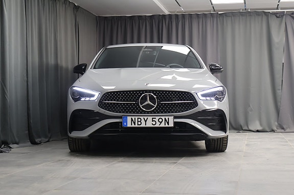 Mercedes-Benz CLA250 e 3 of 5