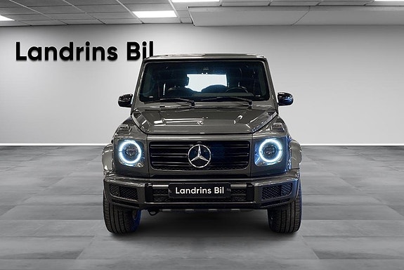Mercedes-Benz G350 d 2 of 5