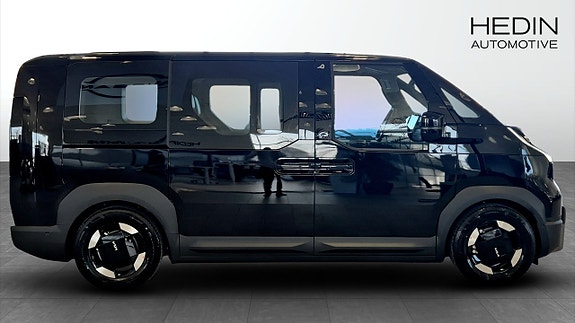 Kia PV5 4 of 5