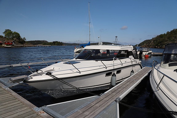 Begagnad Aquador 28 HT -22