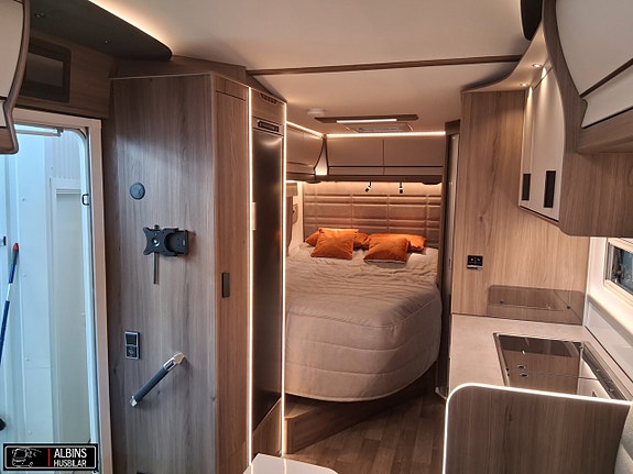 Kabe Travel Master Novum Compact 720 LXL 11 of 21
