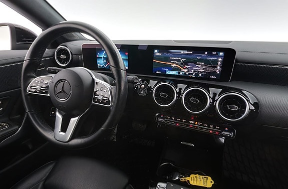 Mercedes-Benz CLA200 14 of 30