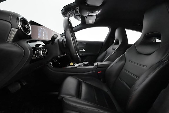 Mercedes-Benz CLA200 11 of 30