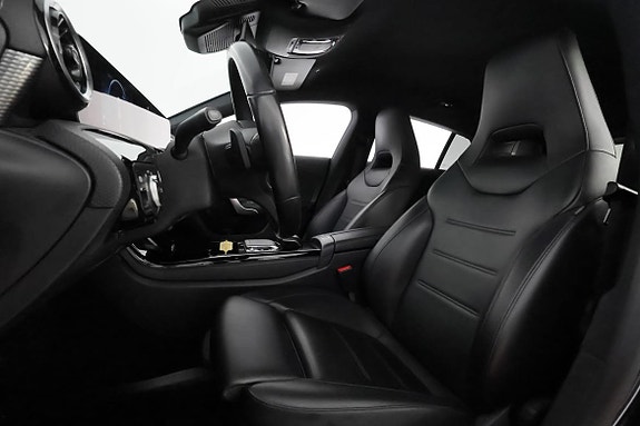Mercedes-Benz CLA200 10 of 30
