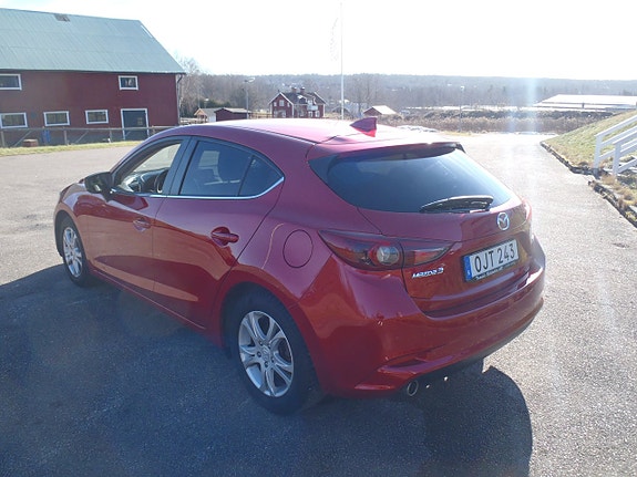 Mazda 3 4 of 15