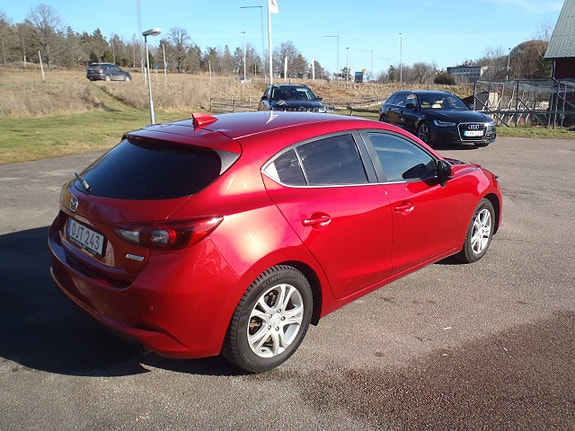 Mazda 3 3 of 15