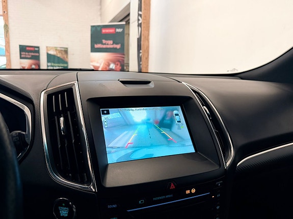 Ford Edge 20 of 20