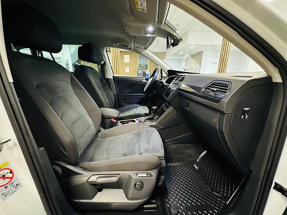 Volkswagen Tiguan 21 of 27