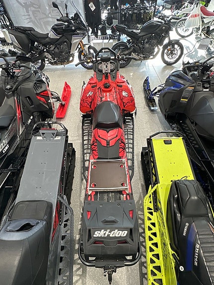 Ski-Doo Summit SP 600 3 of 3