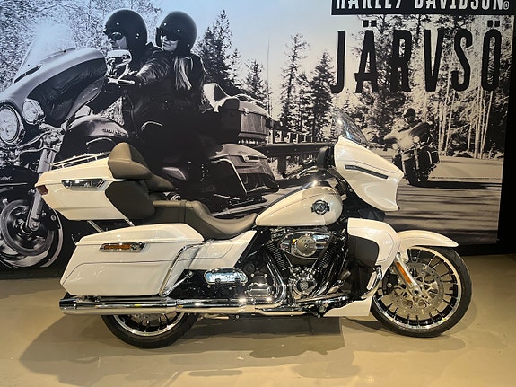 Harley-Davidson Street Glide Limited  "Finns i butik!"
