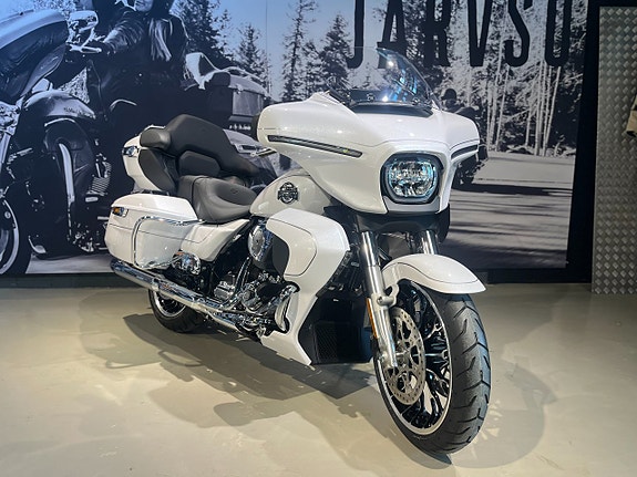 Harley-Davidson Street Glide Limited 4 of 21