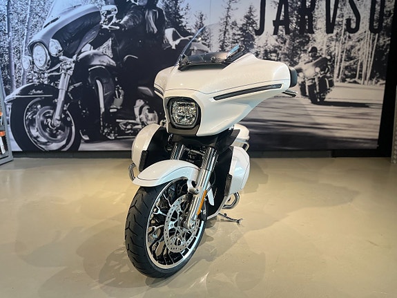 Harley-Davidson Street Glide Limited 5 of 21