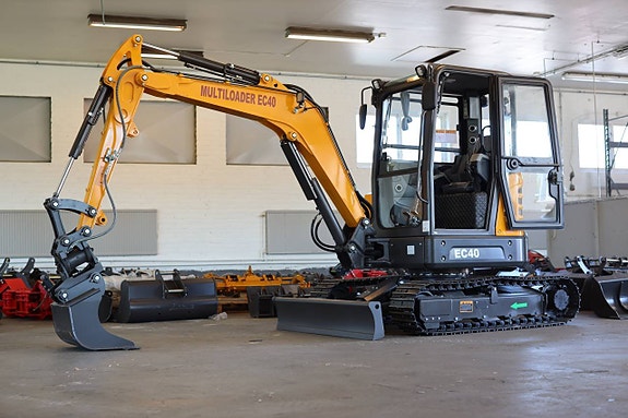 Multiloader EC40 Grävmaskin pris 289 950:- ex moms!