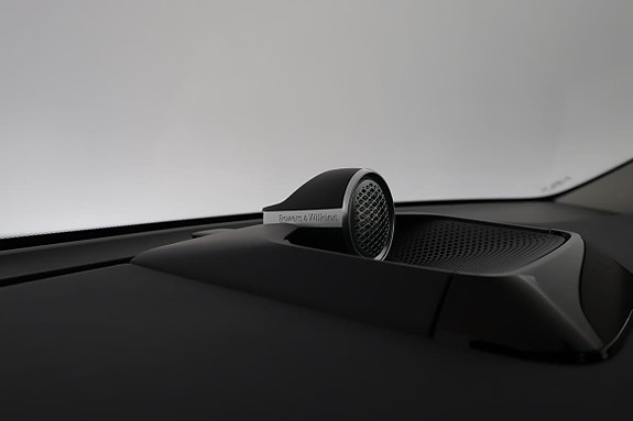 Volvo EX90 8 of 20