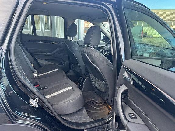 BMW X1 11 of 23