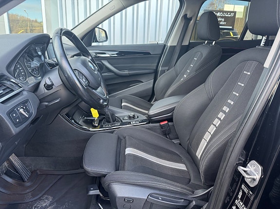 BMW X1 20 of 23