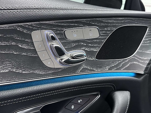 Mercedes-Benz CLS400 d 25 of 28