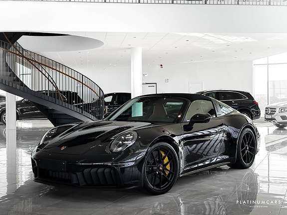 Porsche 911 2 of 5