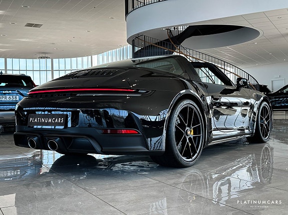 Porsche 911 24 of 26